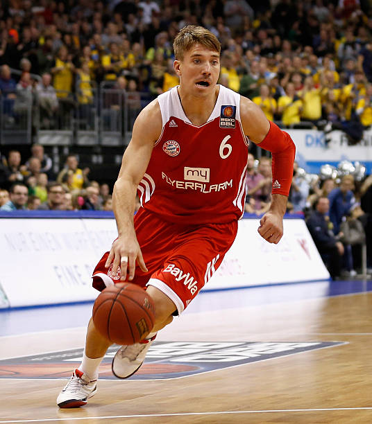 合自己的俱 合自己的俱